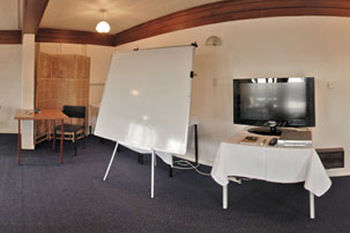 Equestrian Hotel Christchurch Exterior photo